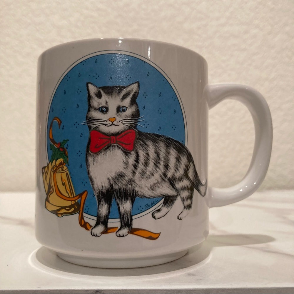 Vintage Christmas cat mug